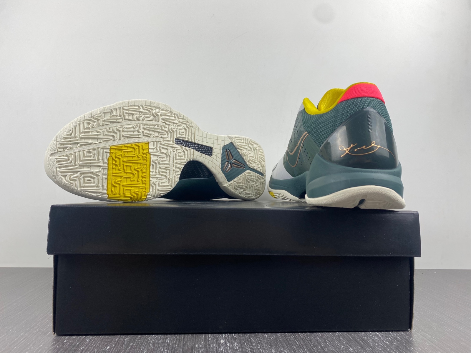 Nike Kobe 5 Protro Eybl Mens Cd4991 300