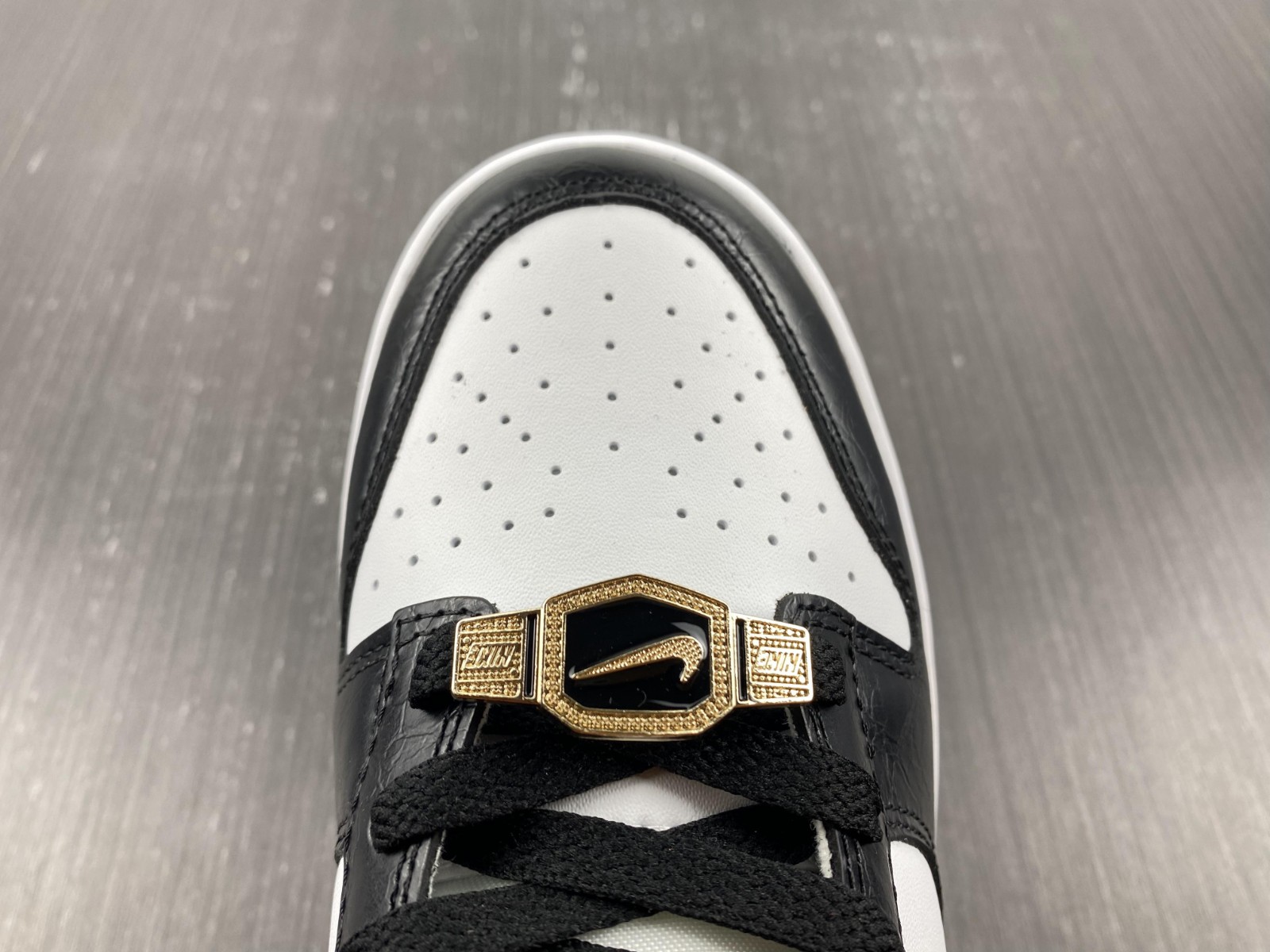 Nike Dunk Low World Champ DR9511-100