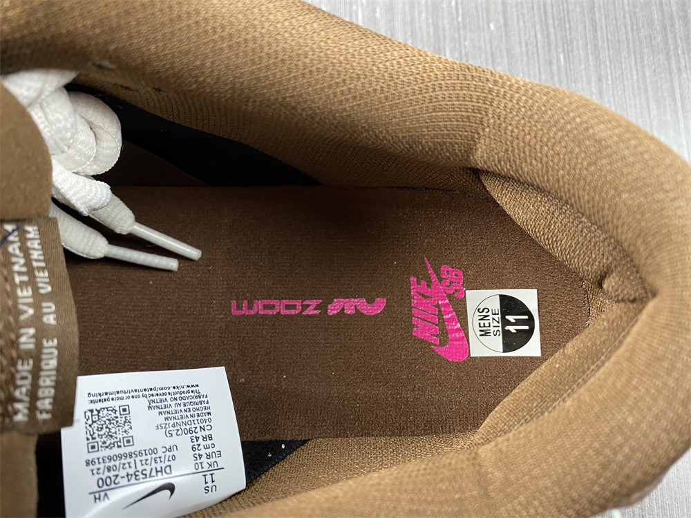 Nike SB Dunk Low “Paisley” DH7534-200