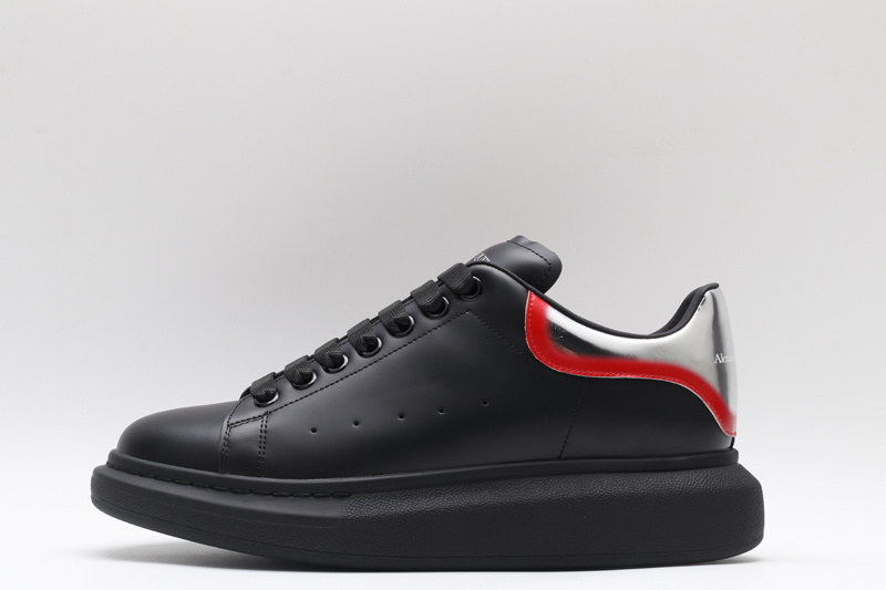 MCQUEEN OVERSIZED SNEAKER