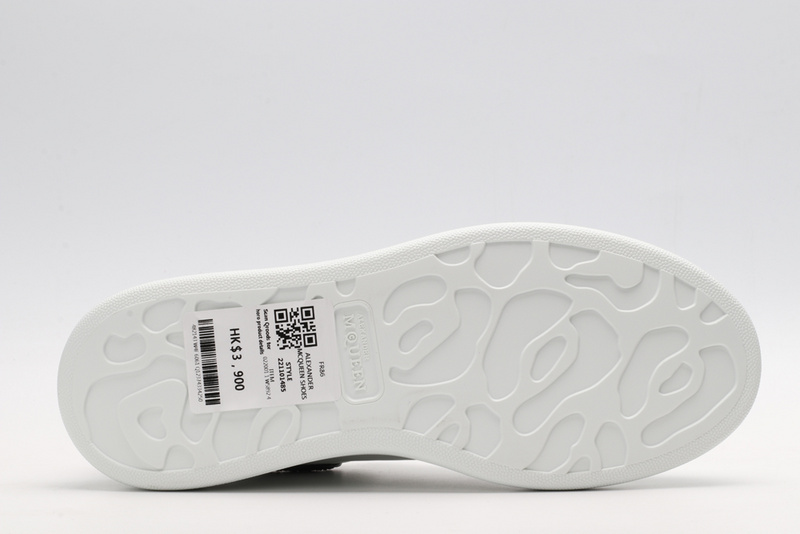 MCQUEEN OVERSIZED SNEAKER