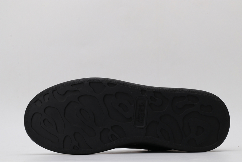 MCQUEEN OVERSIZED SNEAKER