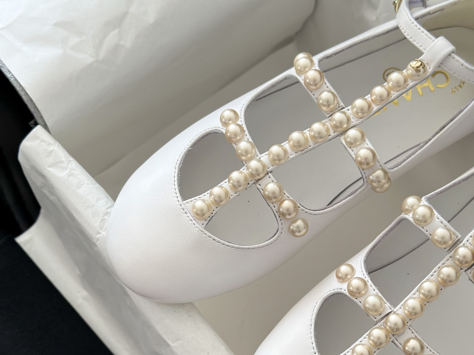 Chanel Mary Janes CH-10