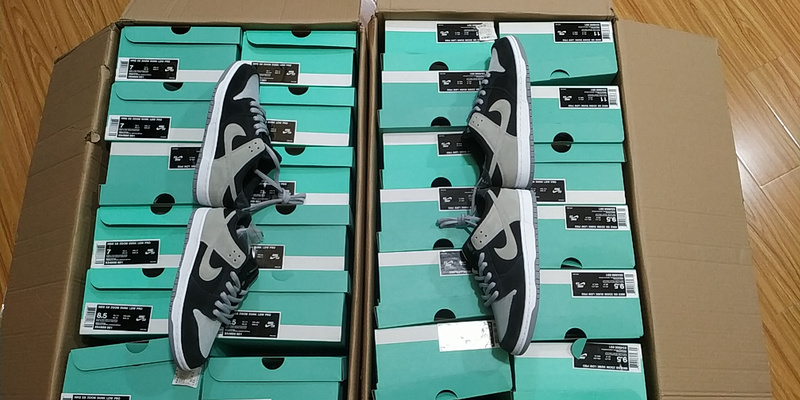 Nike SB Dunk Low Black Wolf Grey 854866-001