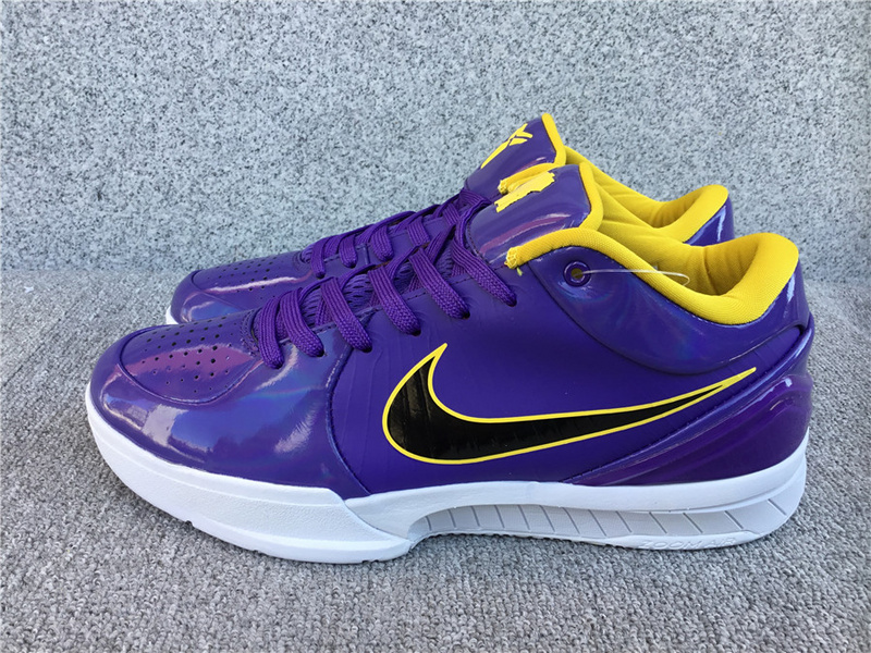 Undefeated x Kobe 4 Protro 'Court Purple' CQ3869-500