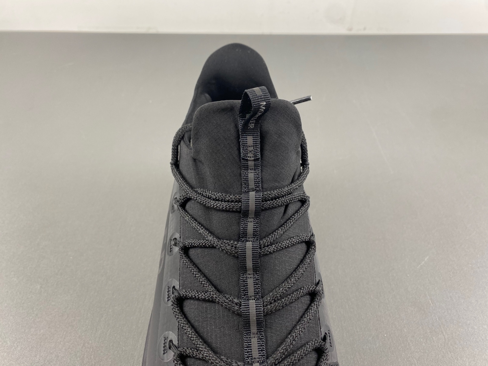 Moncler Trailgrip Lite 2 Sneakers  MC-001