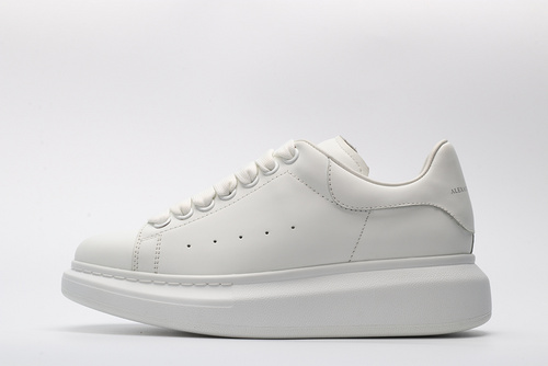 MCQUEEN OVERSIZED SNEAKER
