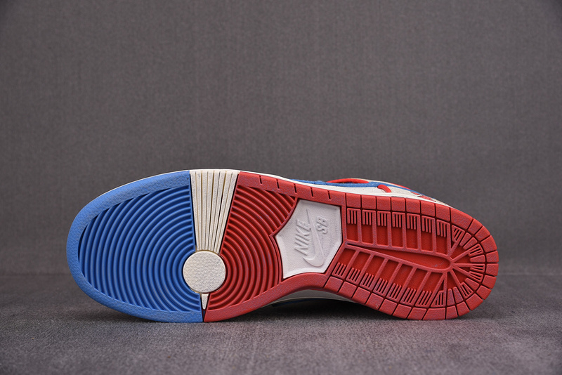 Ishod Wair x Magnus Walker x Nike SB Dunk High DH7683-100