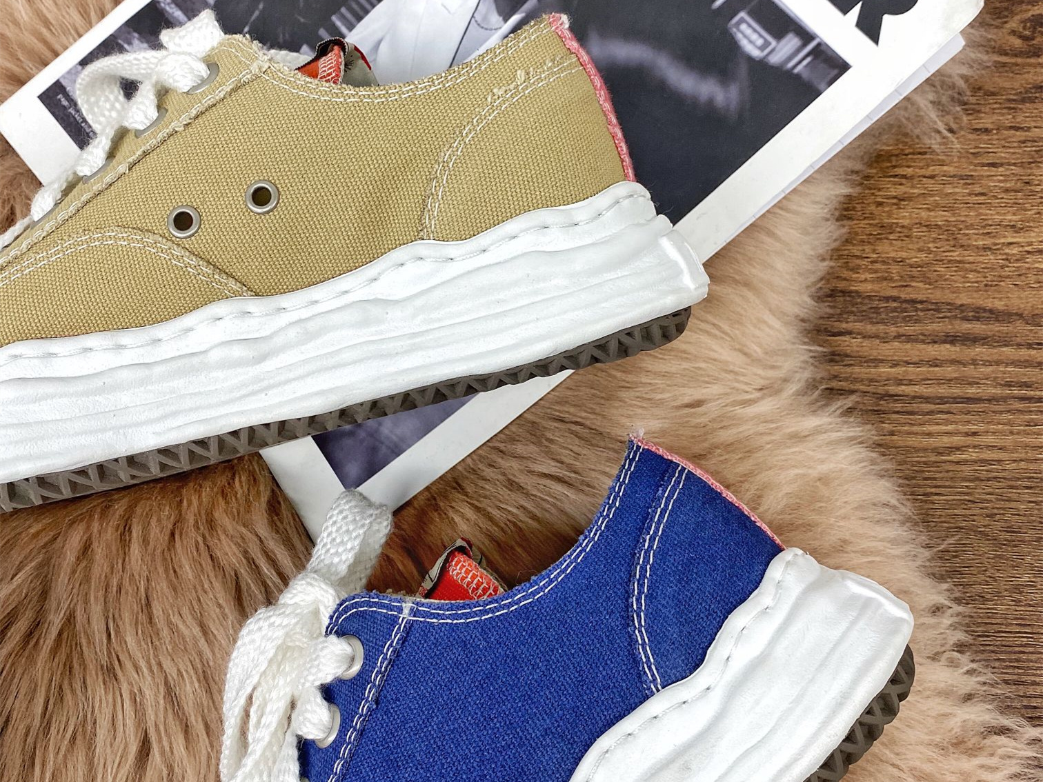 Maison Mihara Yasuhiro Low-Top Sneakers MMY-016