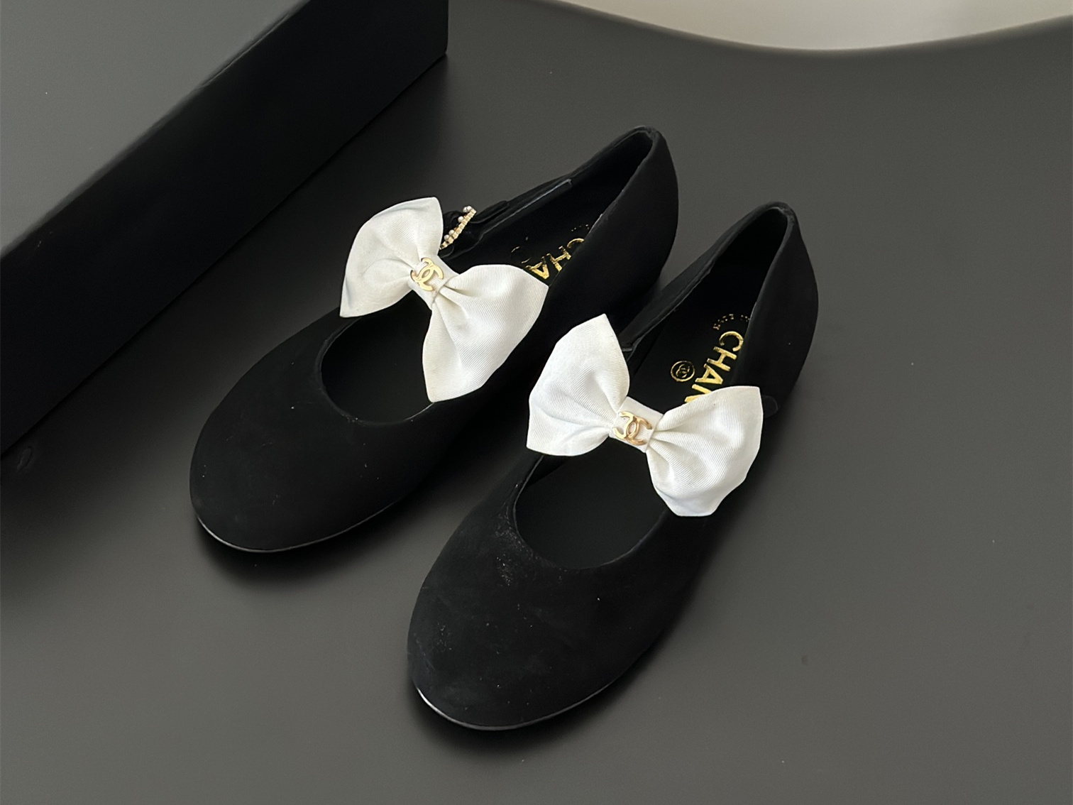 Chanel Mary Janes CH-9