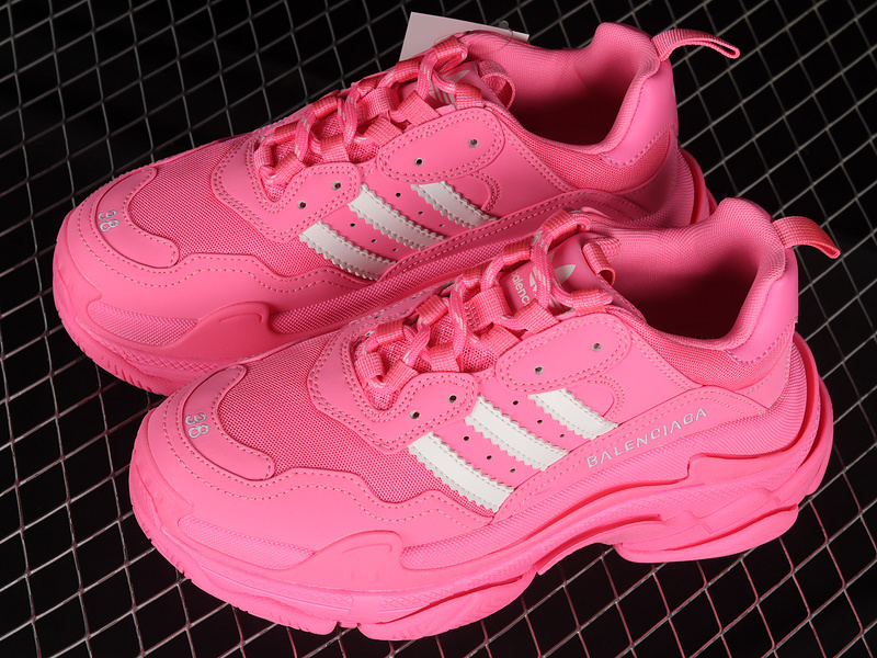 Balenciaga TRIPLE S TRAINER