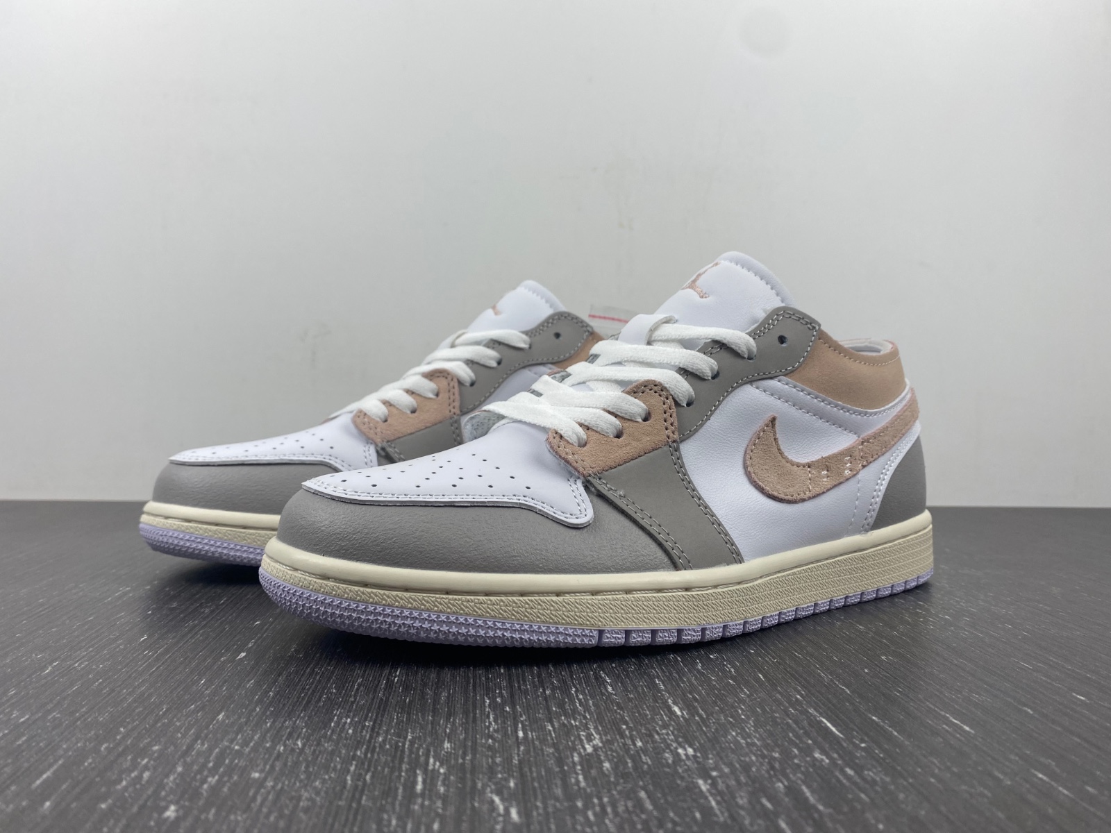 Air Jordan 1 Low Craft 