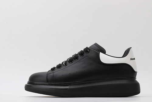 MCQUEEN OVERSIZED SNEAKER
