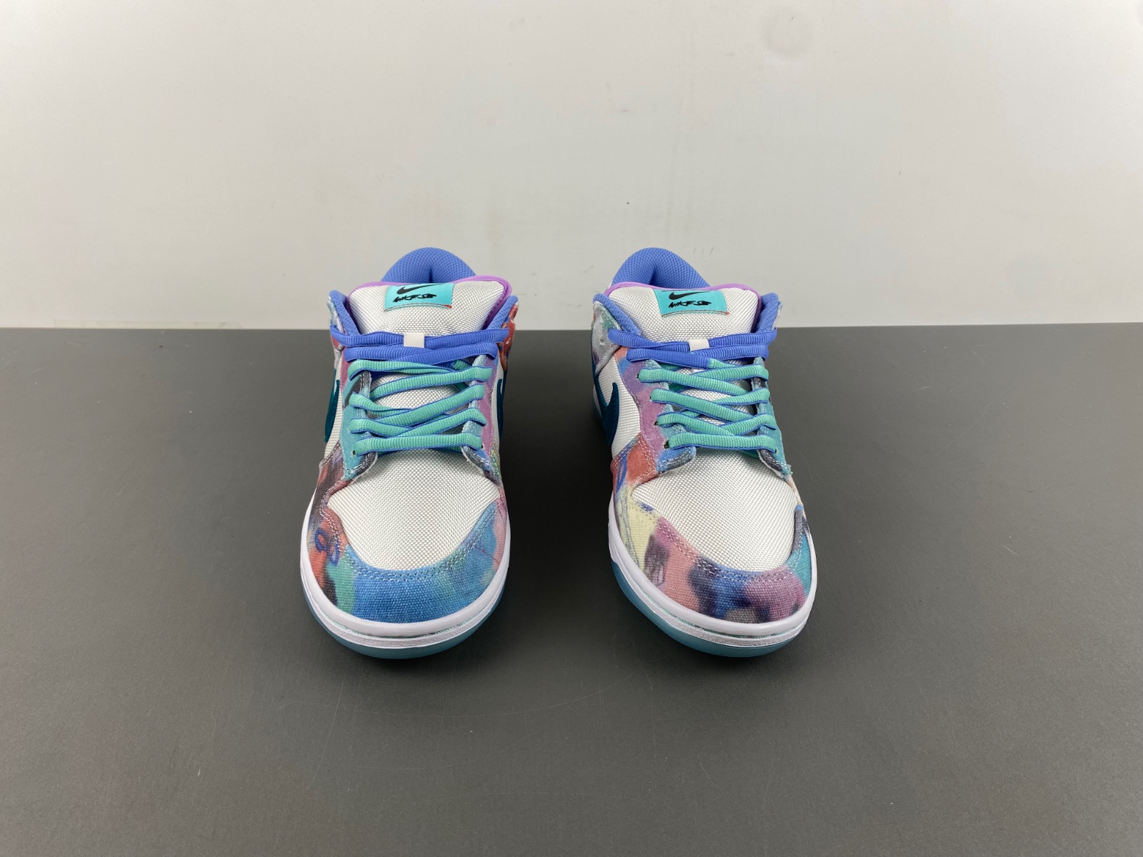 Futura Laboratories x Nike SB Dunk Low FL HF6061-400