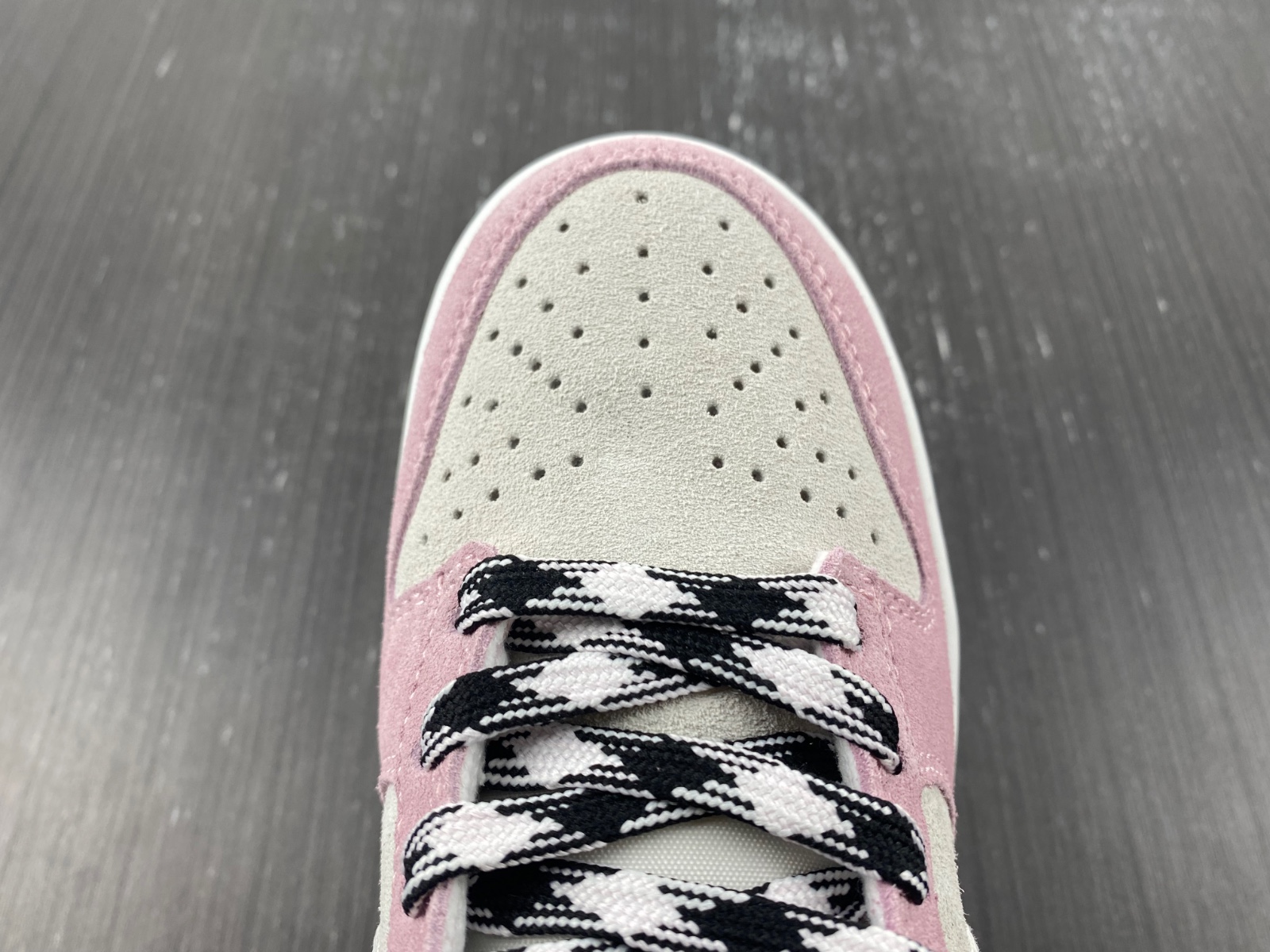 Nike Dunk Low LX "Pink Foam" DV3054-600