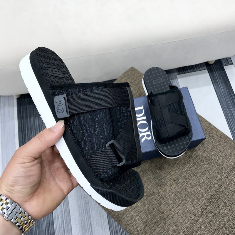 D1OR ALPHA SANDAL