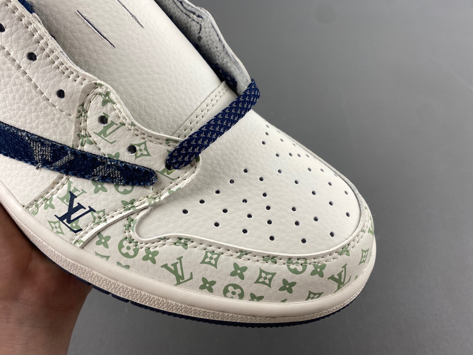 Travis Scott x Air Jordan 1 Low OG SJ2968-004