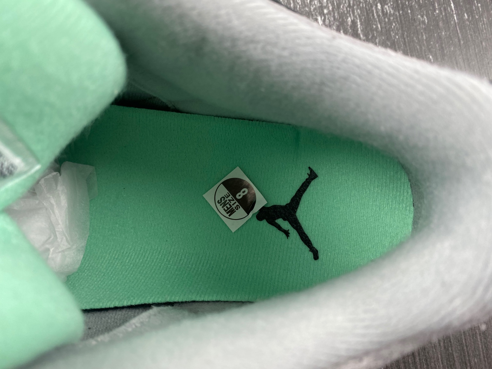 Air Jordan 3 "Black/Green Glow" CT8532-031