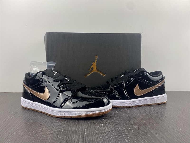 Air Jordan 1 Retro Low Black Gold Patent 554723-032