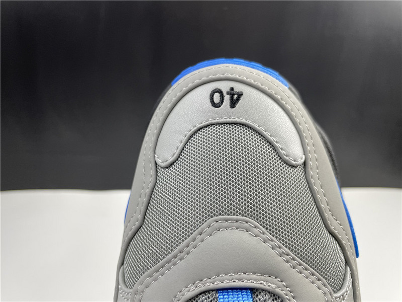 Balenciaga TRIPLE S TRAINER