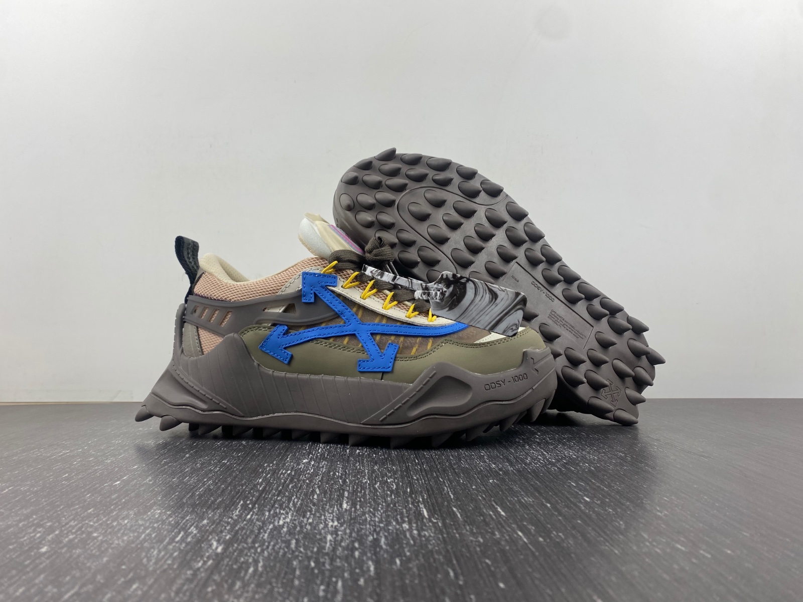 OW C/O​ ODSY-1000 SNEAKERS