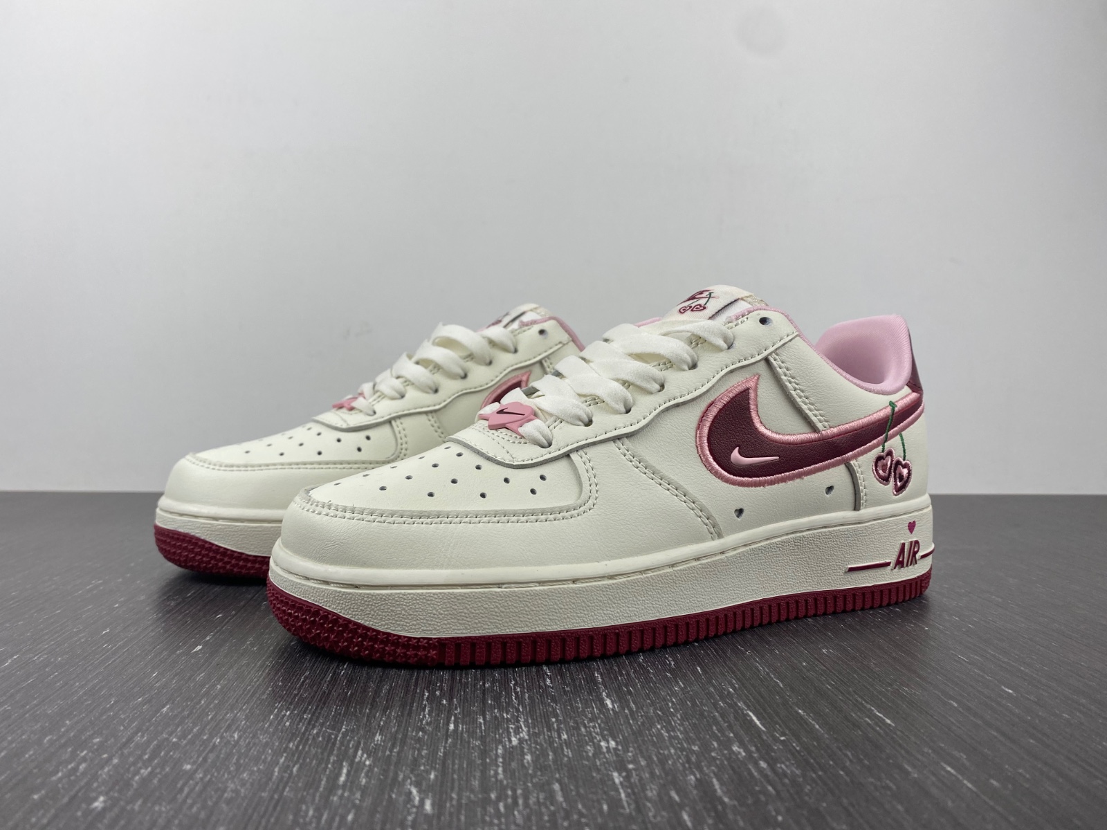 Nike Air Force 1 Low 