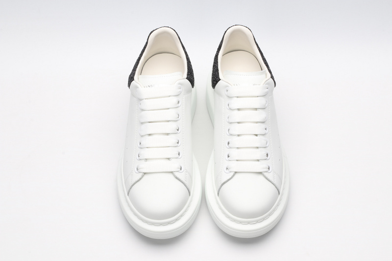 MCQUEEN OVERSIZED SNEAKER