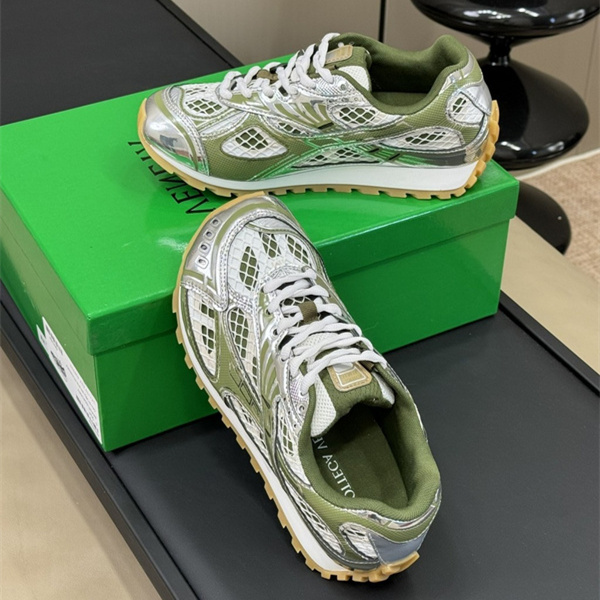 Bottega Veneta Orbit  Sneakers