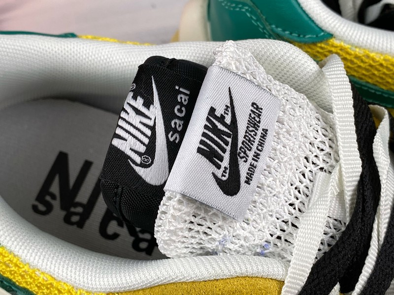 Sacai X Nike Regasus Vaporrly SP Yellow Green Black White BV0073-103