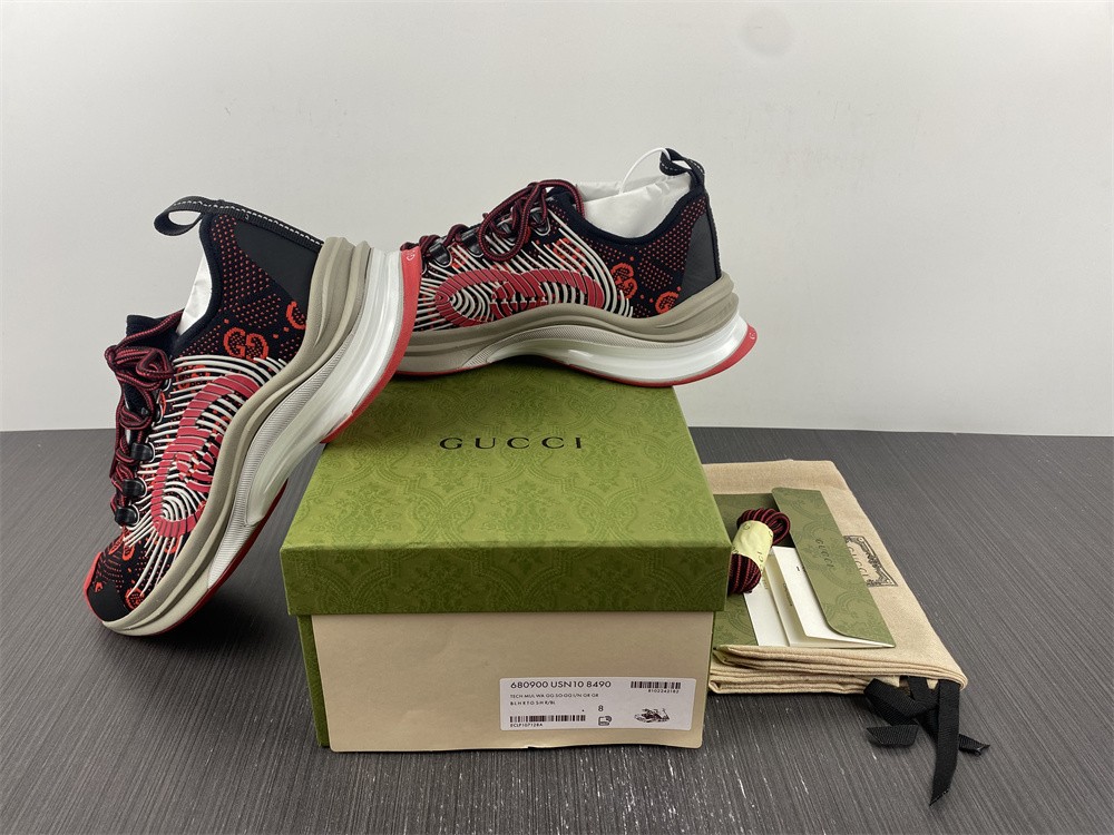 GUCCI Run Sneaker