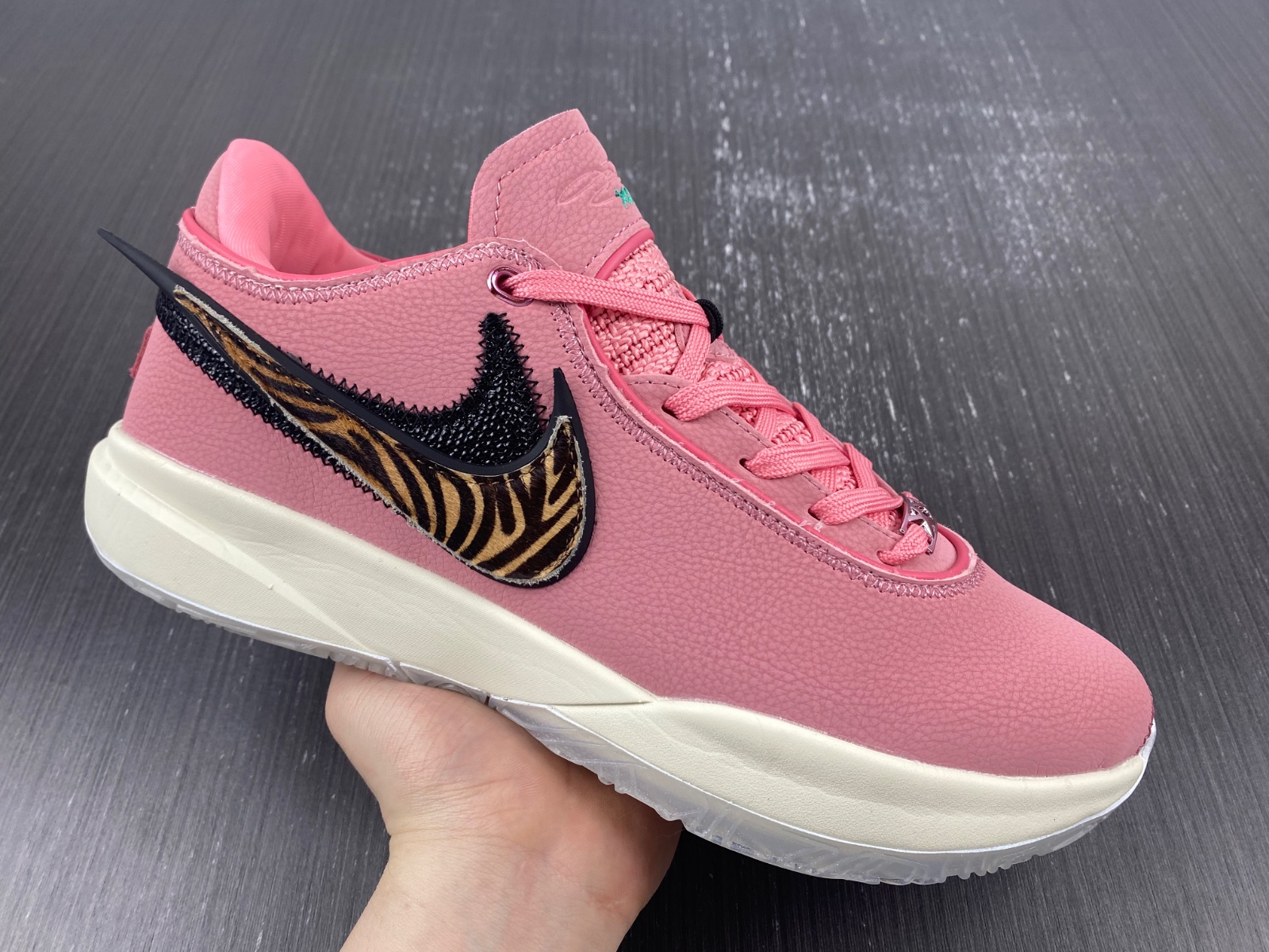 Nike LeBron 20 NRG EP 