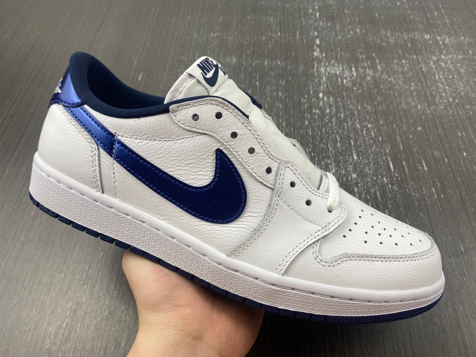 Air Jordan 1 Low Retro OG