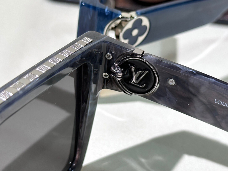 LOU1_TON Sunglasses 202304004