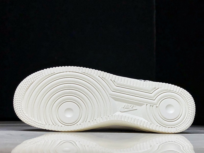 Off-White x Air Force 1 