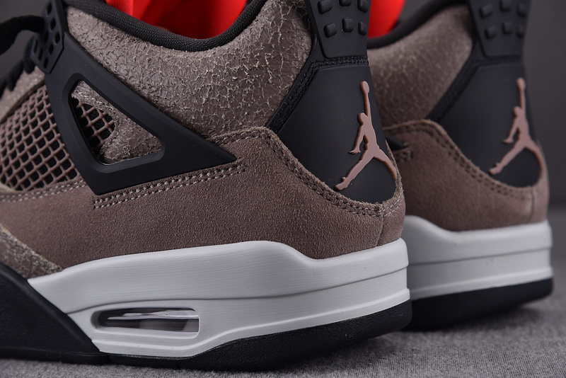 Air Jordan 4 Taupe Haze DB0732-200