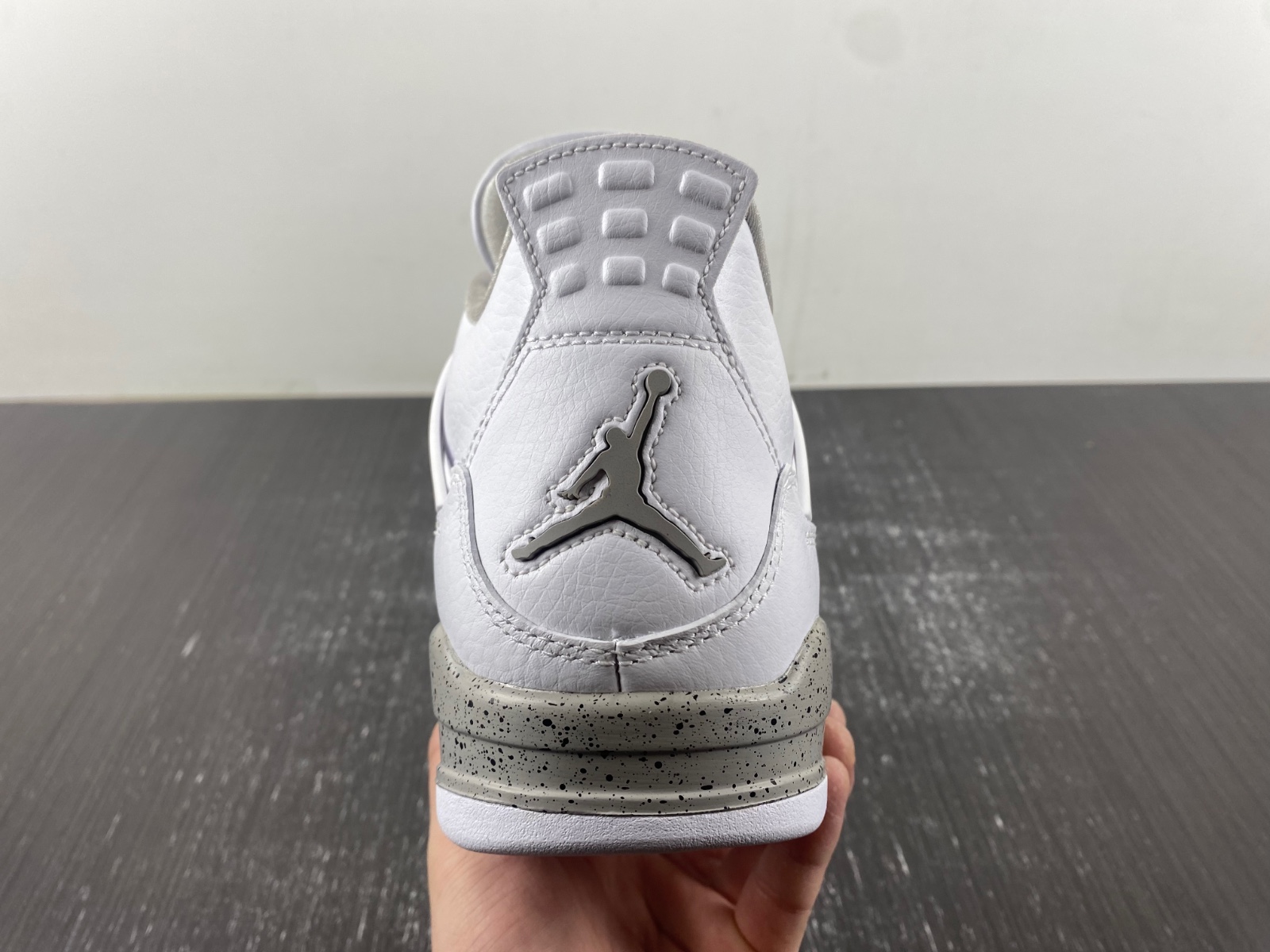 Air Jordan 4 "White Oreo" CT8527-100