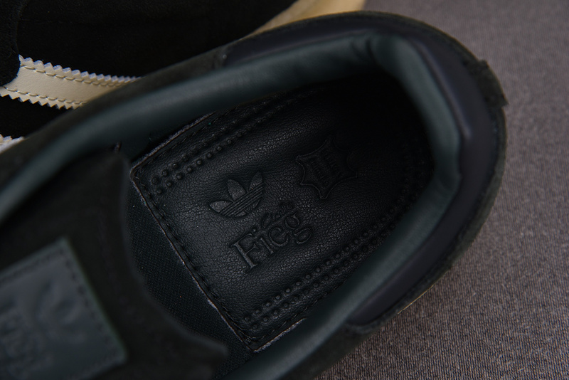 Ronnie Fieg x Clarks x 8th Street Samba 