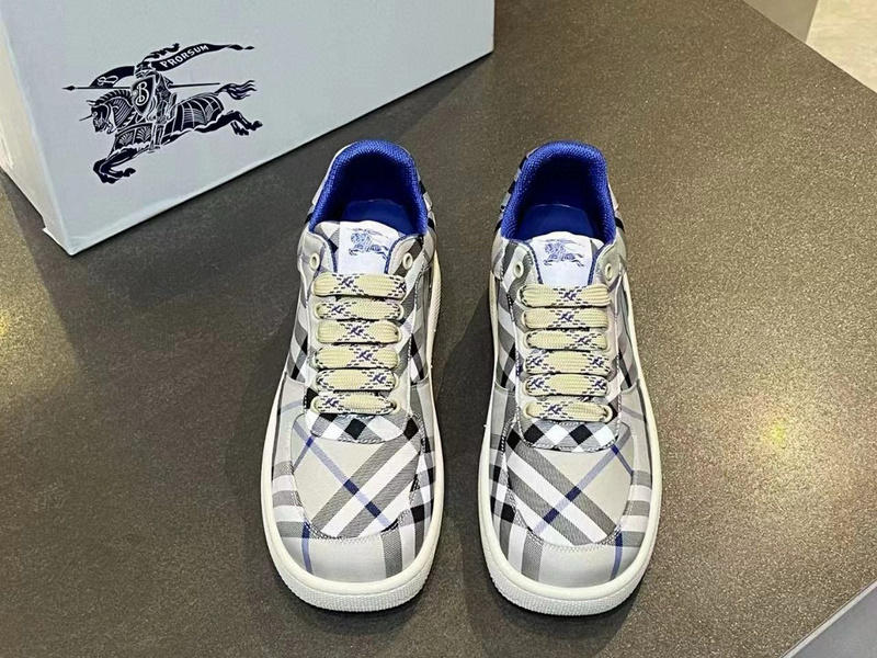 Burberry Check Terrace Sneakers  BBR--3007