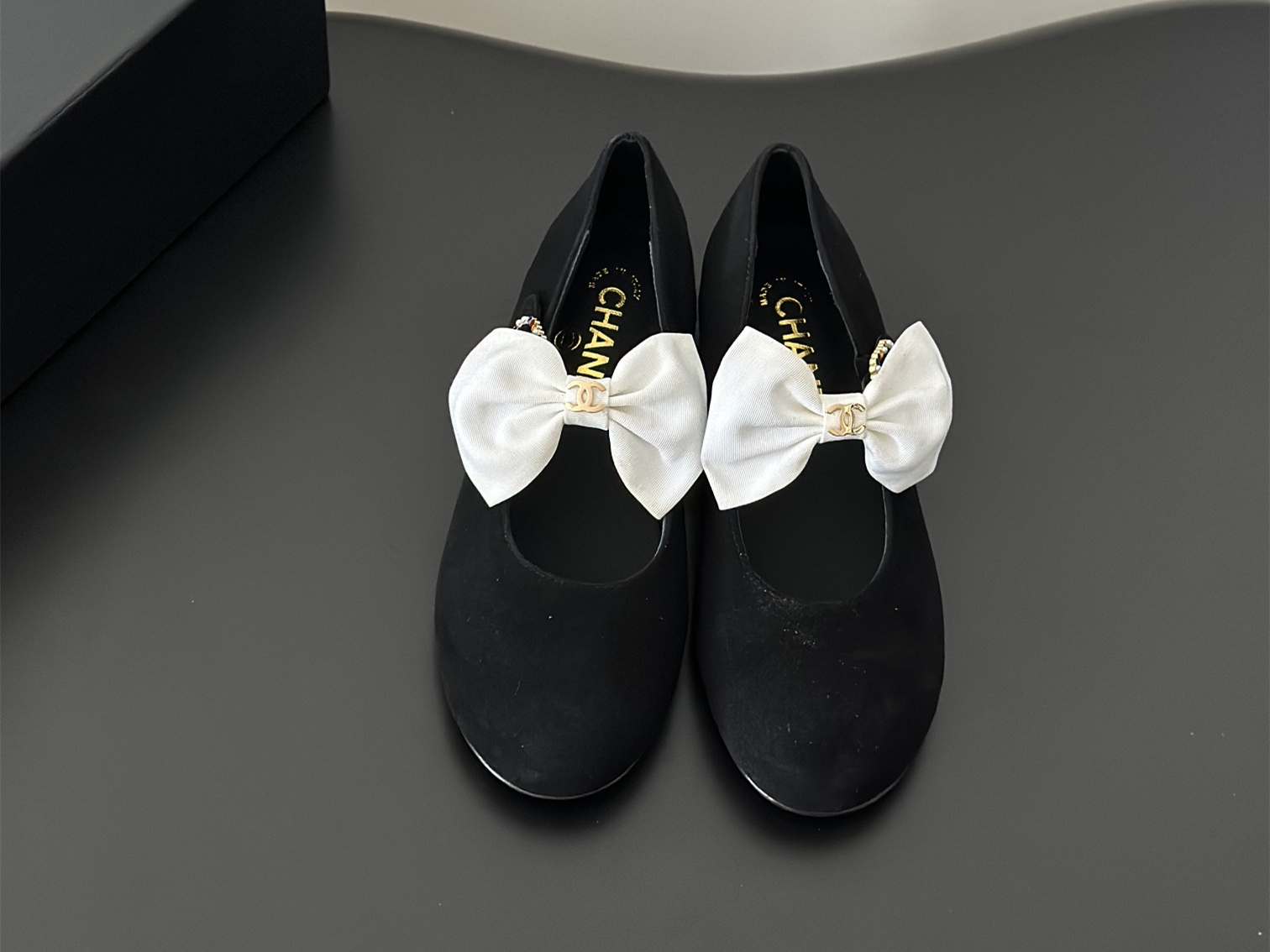 Chanel Mary Janes CH-9