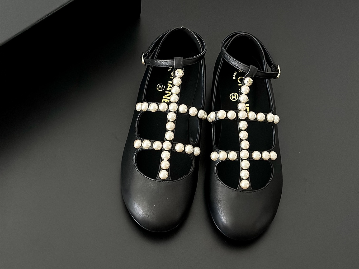 Chanel Mary Janes CH-12