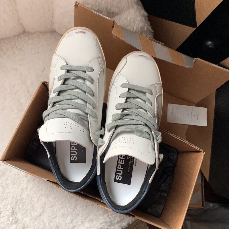 Golden Goose Sneaker