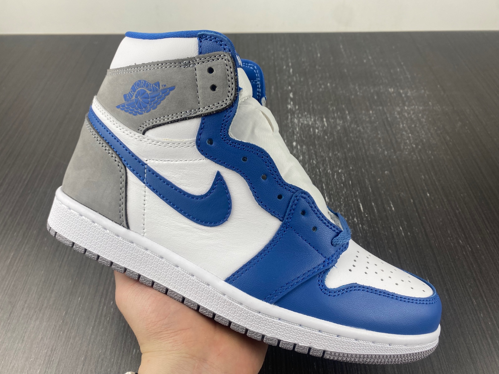 Air Jordan 1 Retro High OG