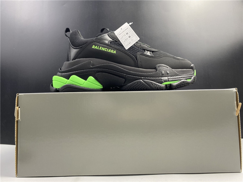 Balenciaga TRIPLE S TRAINER