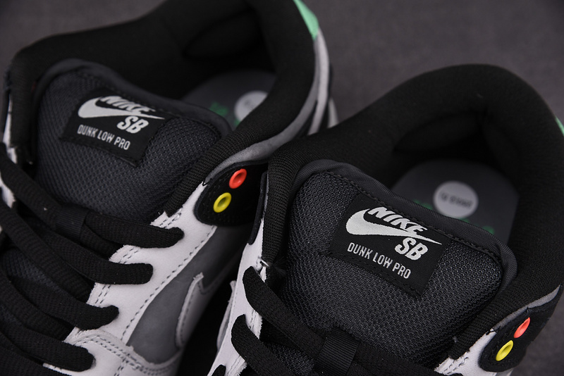 Nike SB Dunk Low VX1000 CV1659-001