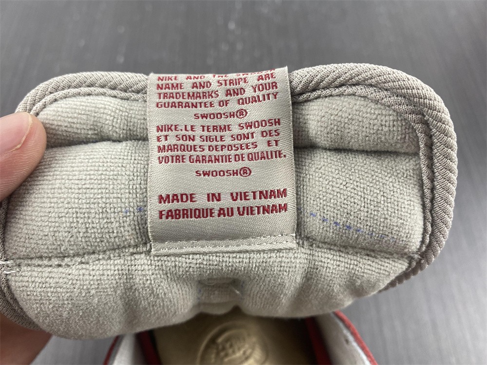 Air Jordan 1 High OG Newstalgia Chenille DJ4891-061