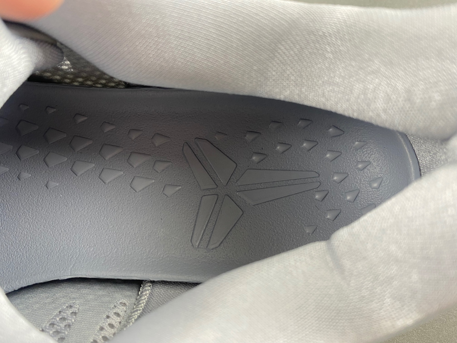 Zoom Kobe 6 HF9550-002