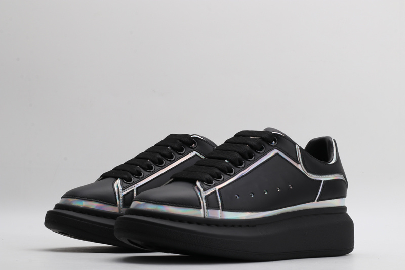 MCQUEEN OVERSIZED SNEAKER