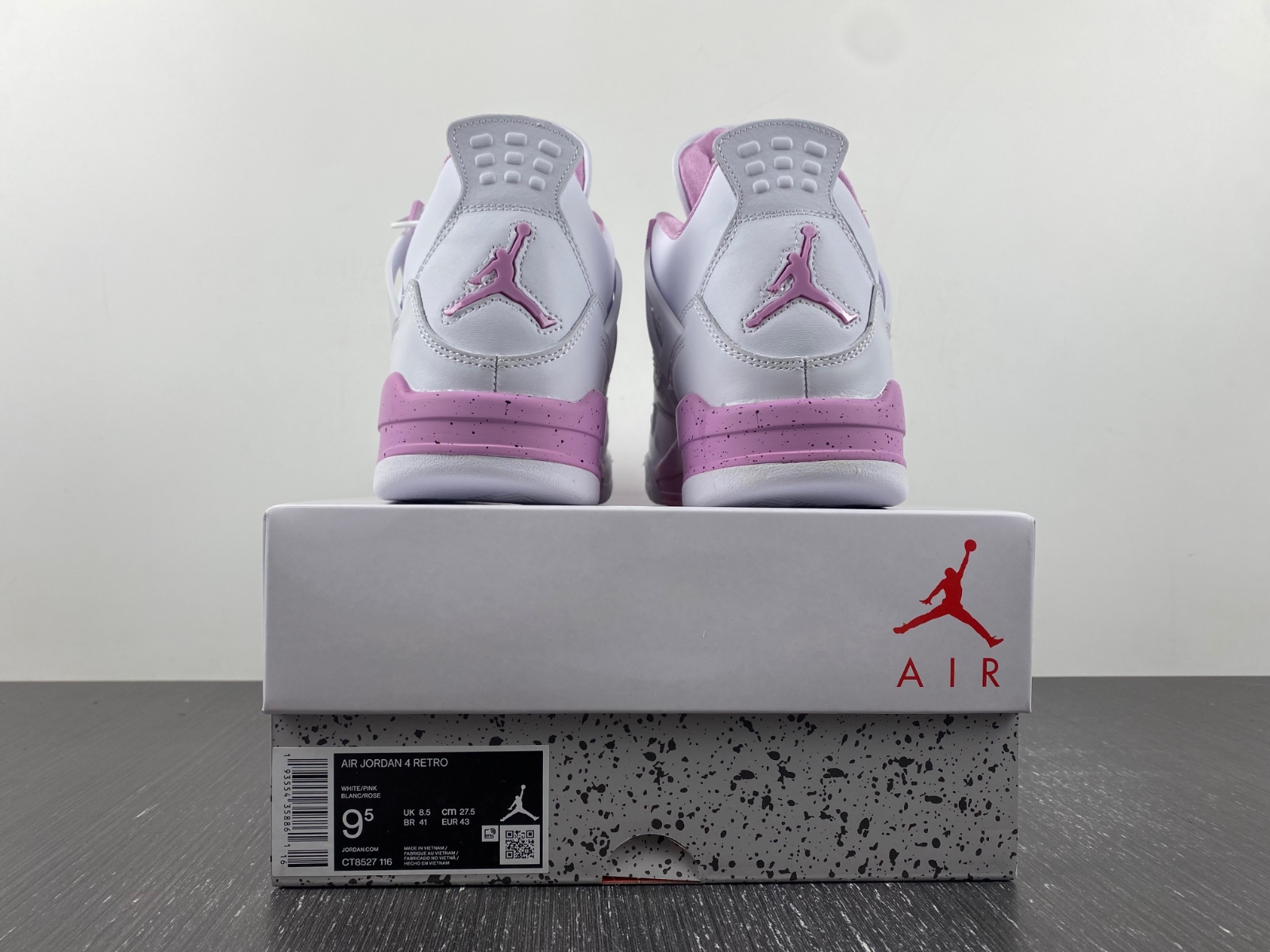 Air Jordan 4 “Pink Oreo” unreleased