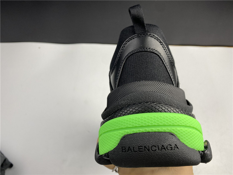 Balenciaga TRIPLE S TRAINER