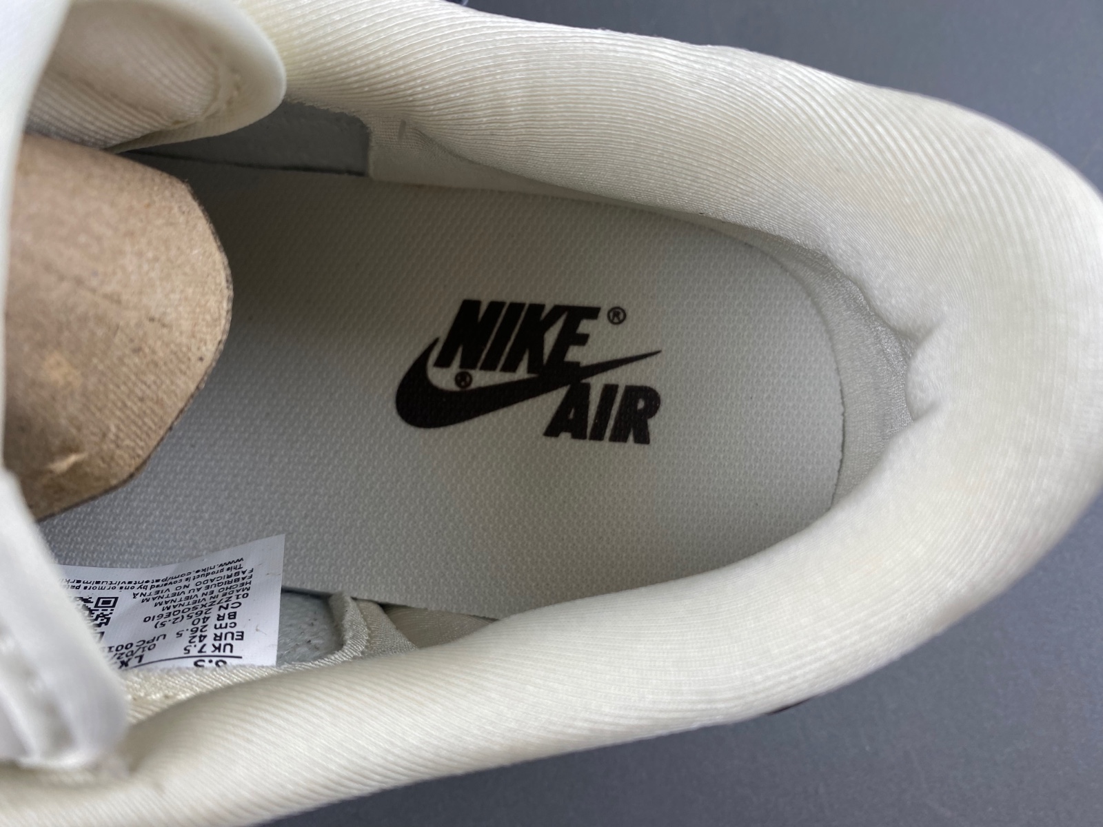 Travis Scott x Air Jordan 1 Low OG LX1988-100